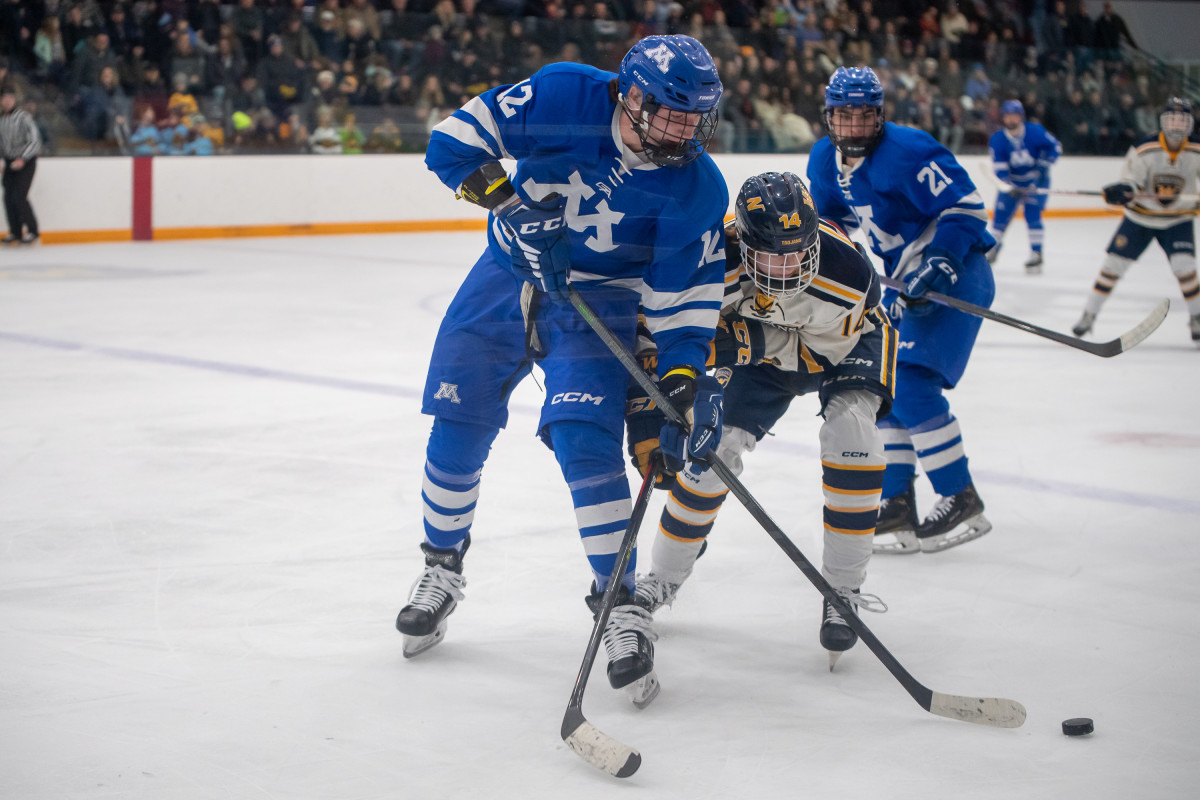 Minnetonka vs Wayzata Feb2-23 Earl Ebensteiner20